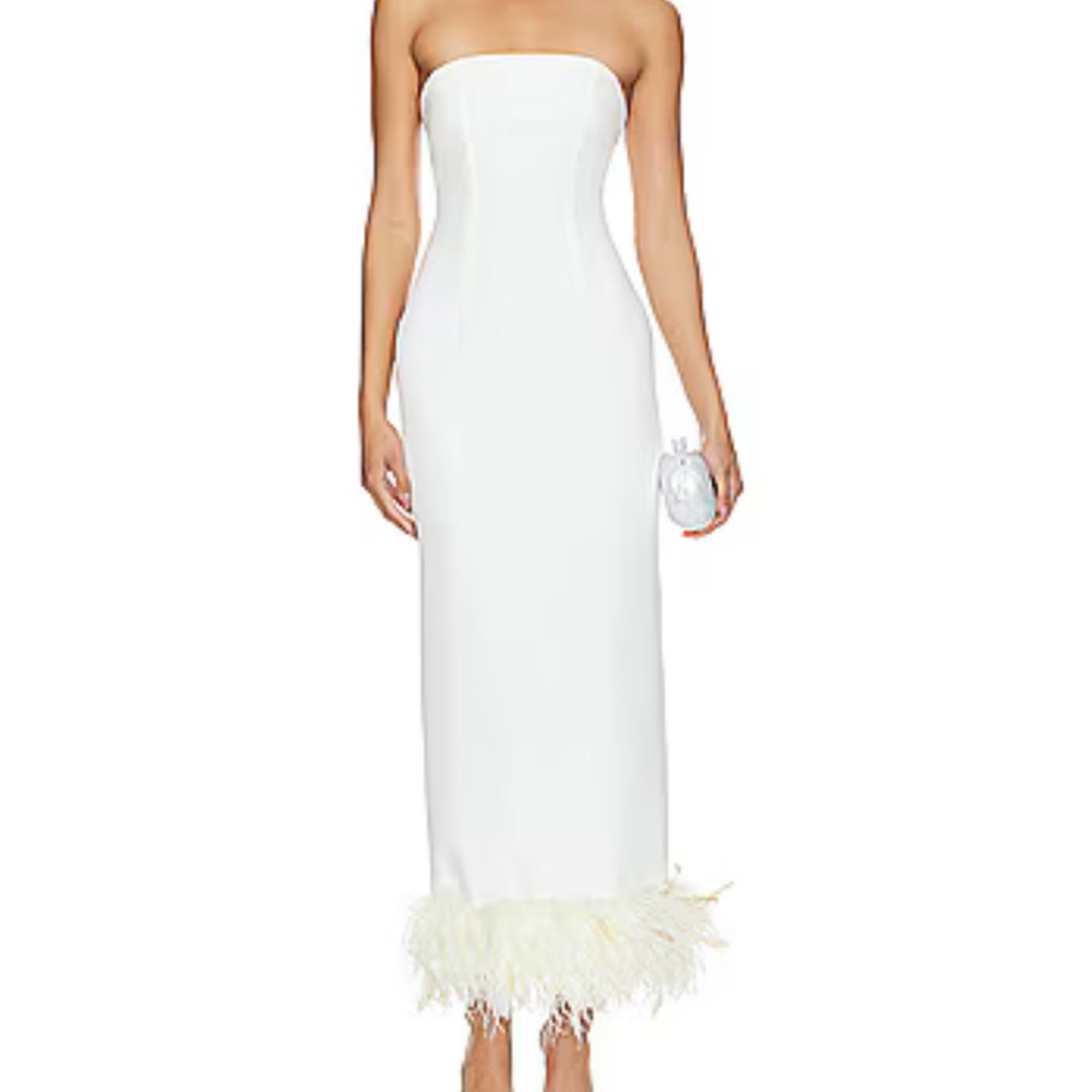 Elegant White Strapless Dress